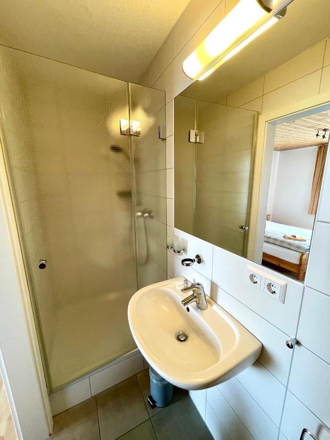 Landgasthof Linde Hepbach, Hotel & Restaurant Markdorf Dış mekan fotoğraf